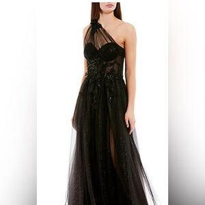 GB Dillards 369$ Girls Black Appliqué flowers sequins Prom Dress